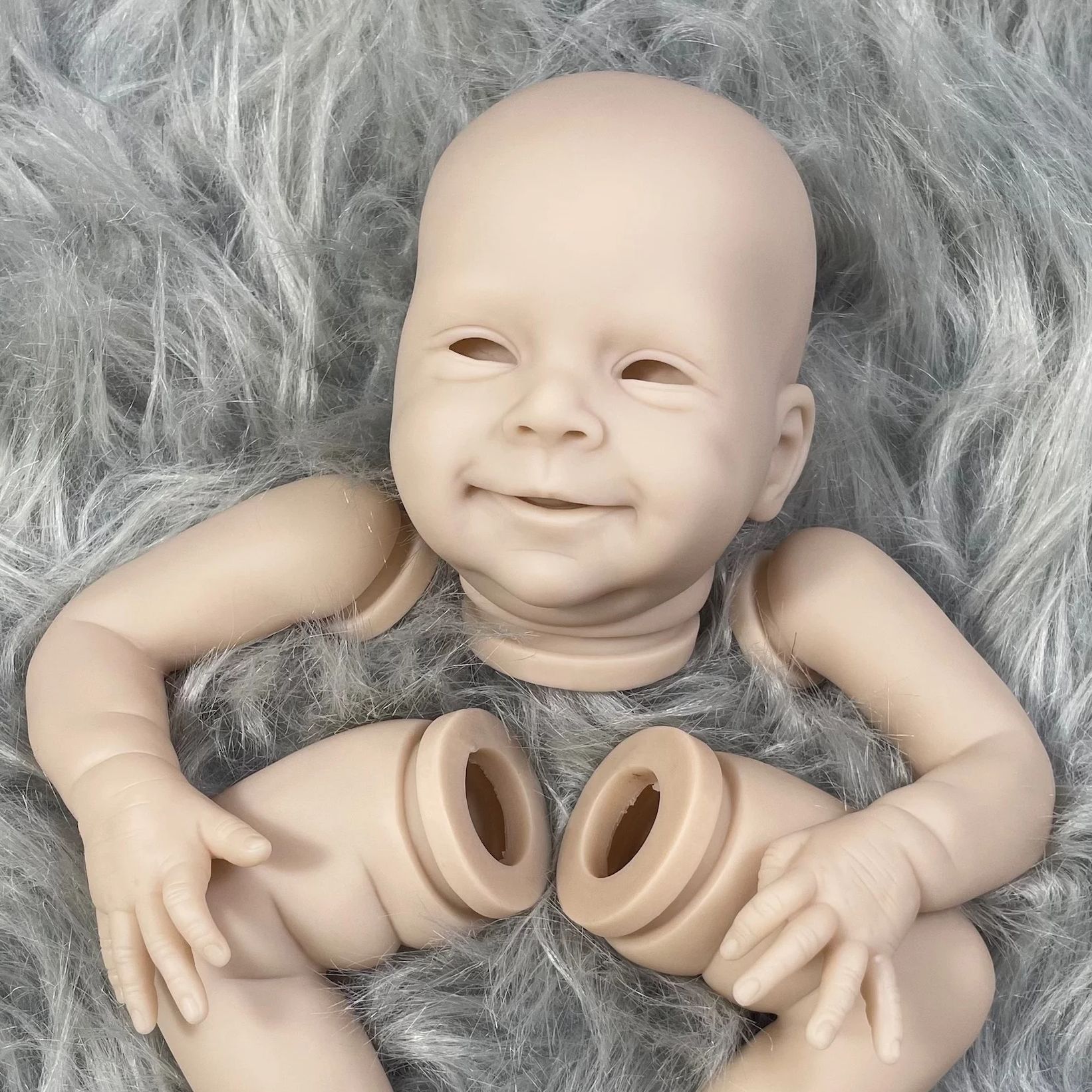 Baby Products Kit Set - طقم دمية فينيل معاد تصنيعها MRB